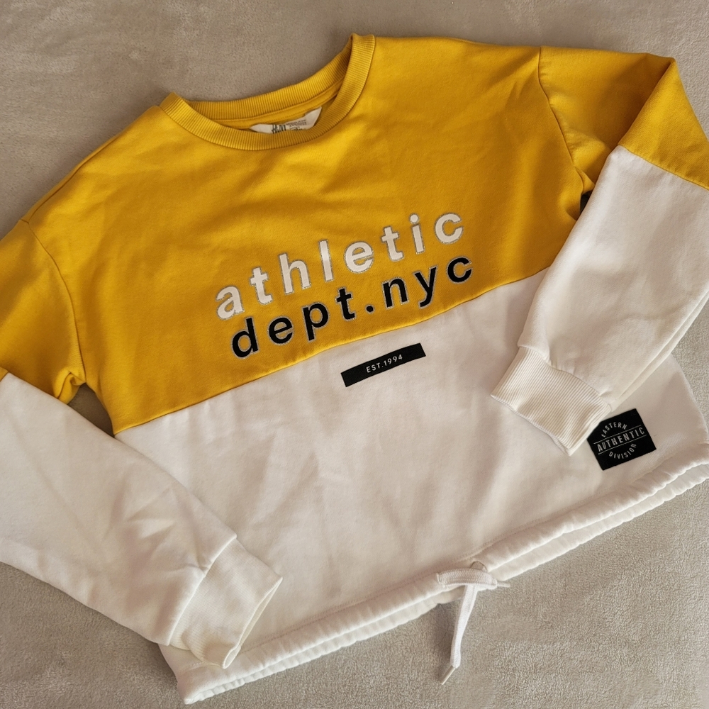 Athletic sweater